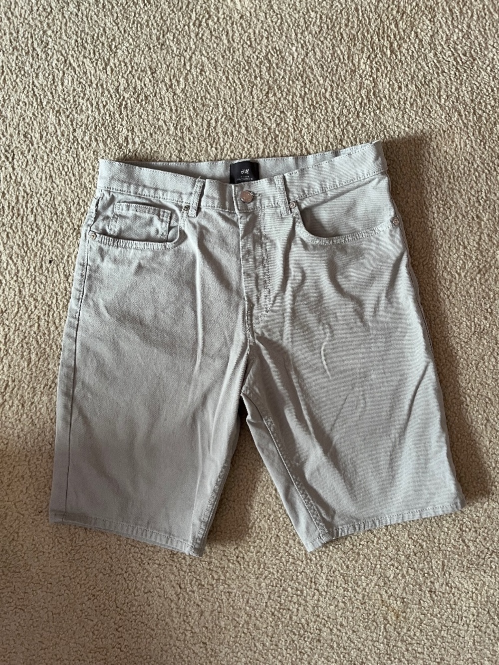 H & M grey slim fit chino shorts